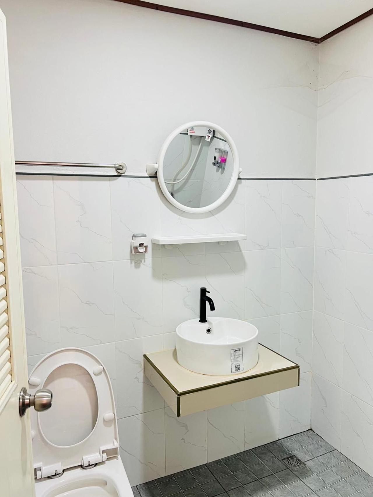 Lungwang Guest House Ban Rak Thai Exterior photo